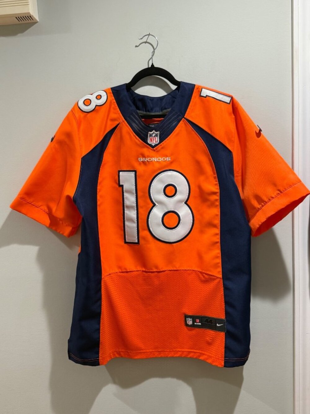 Authentic Nike Elite Denver Broncos Peyton Manning #18 Jersey Size 44